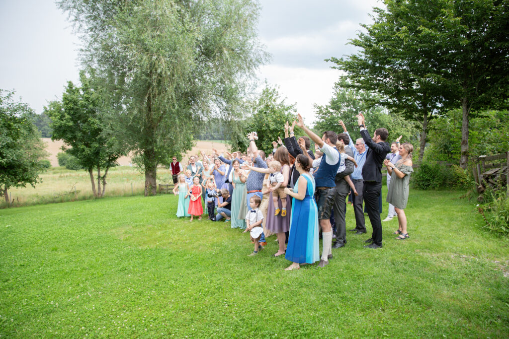 freie Trauung Feier LoNi Hochzeitsfotografie